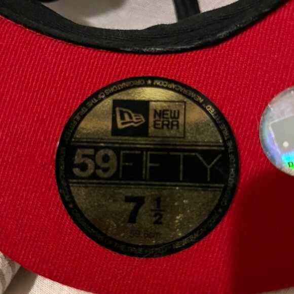 rare fitted hats - Picture 5 of 8
